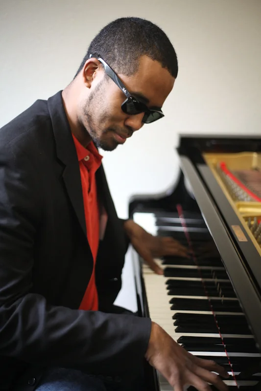 Piano lessons for adults